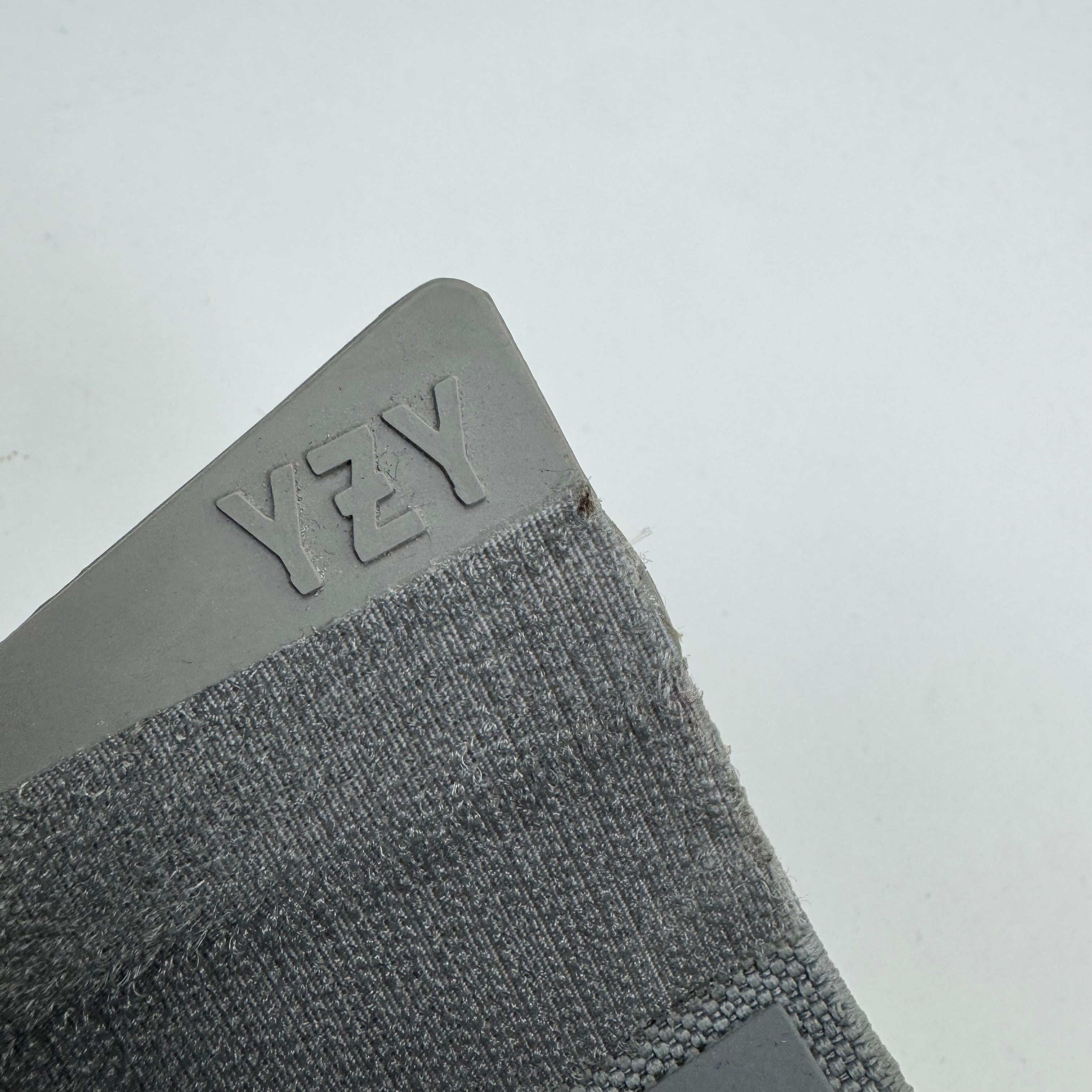 Yeezy 750 Gum Sole Size 42