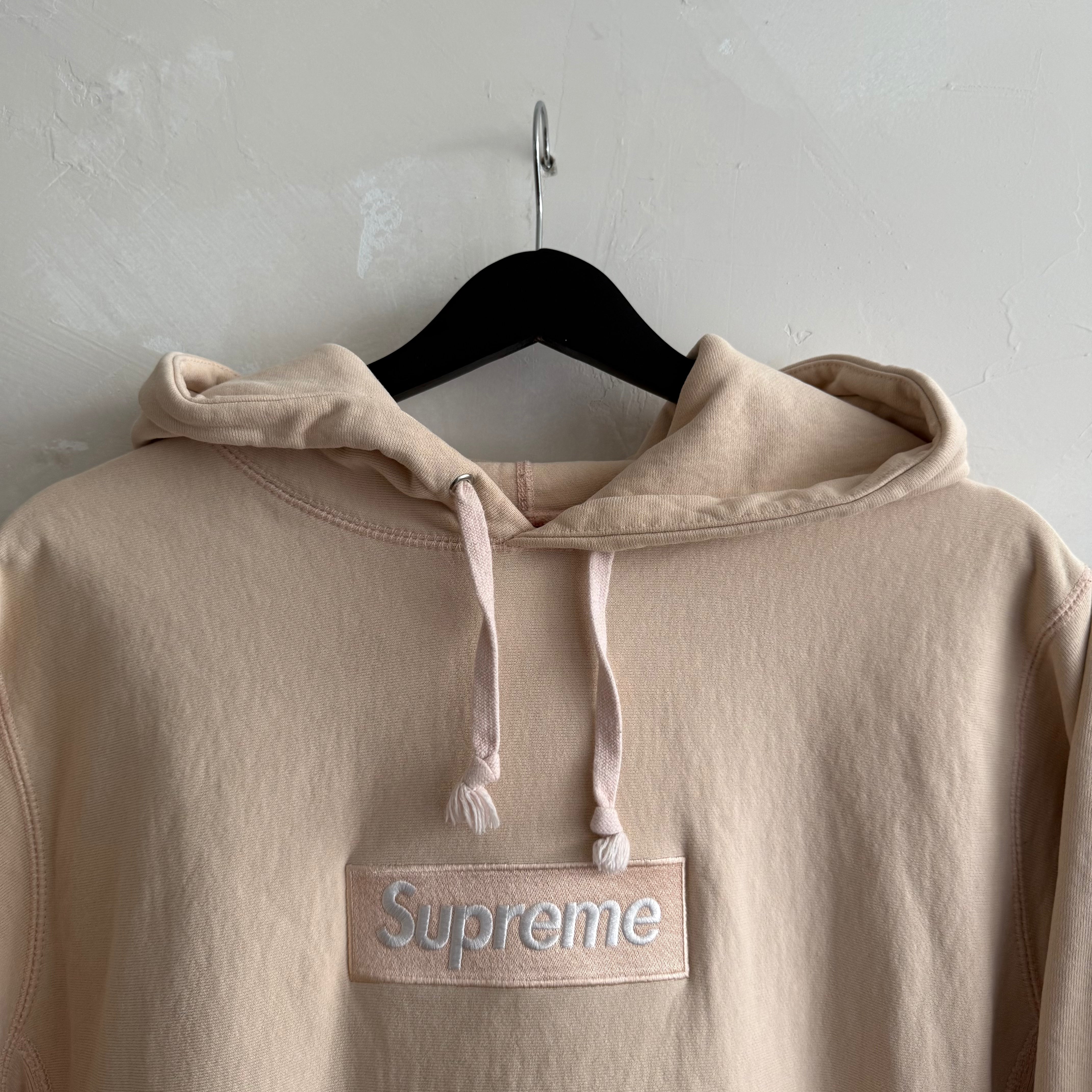 Supreme Box Logo